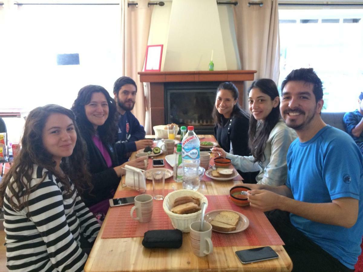 Patagon Backpackers Hostel Coyhaique Luaran gambar